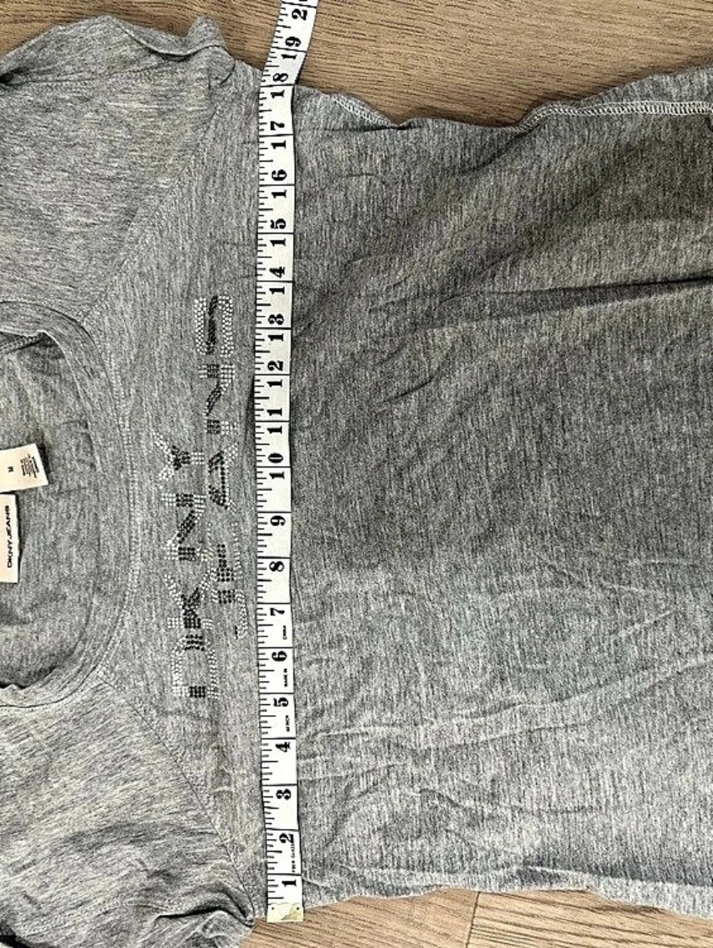 DKNY Grey Rhinestone Logo T-Shirt Medium Y2K - Picture 3 of 4